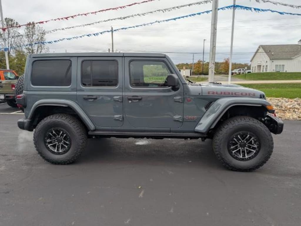 New 2026 Jeep Wrangler 4-DOOR RUBICON X Sport Utility
