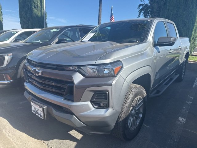 2023 Chevrolet Colorado LT photo 2