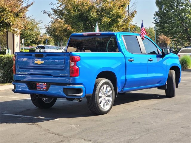2026 Chevrolet Silverado 1500 Custom photo 4