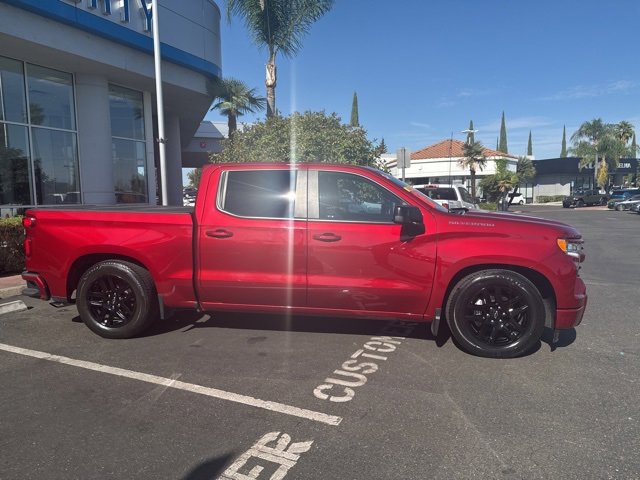 2023 Chevrolet Silverado 1500 RST photo 3