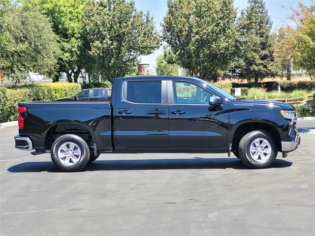 2026 Chevrolet Silverado 1500 LT photo 3
