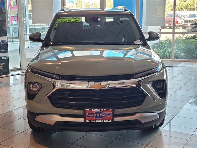 2026 Chevrolet Trailblazer LT photo 2