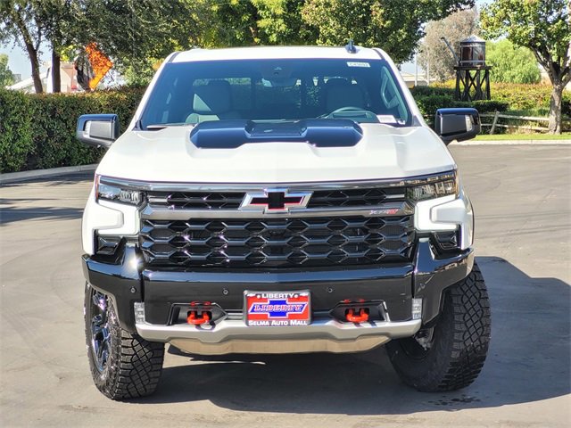 2026 Chevrolet Silverado 1500 ZR2 photo 2