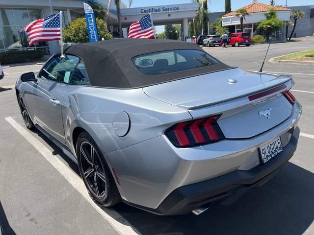 2024 Ford Mustang EcoBoost Premium photo 4