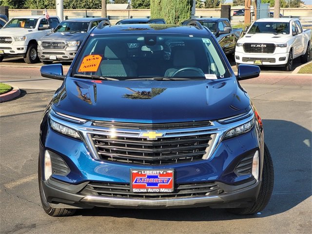 2022 Chevrolet Equinox LT photo 3