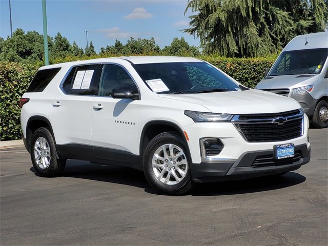 2022 Chevrolet Traverse LS photo 2