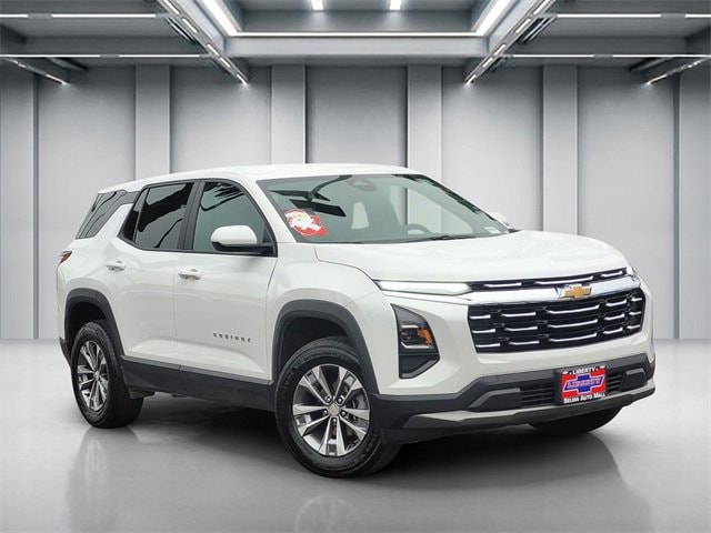 2025 Chevrolet Equinox LT's photo