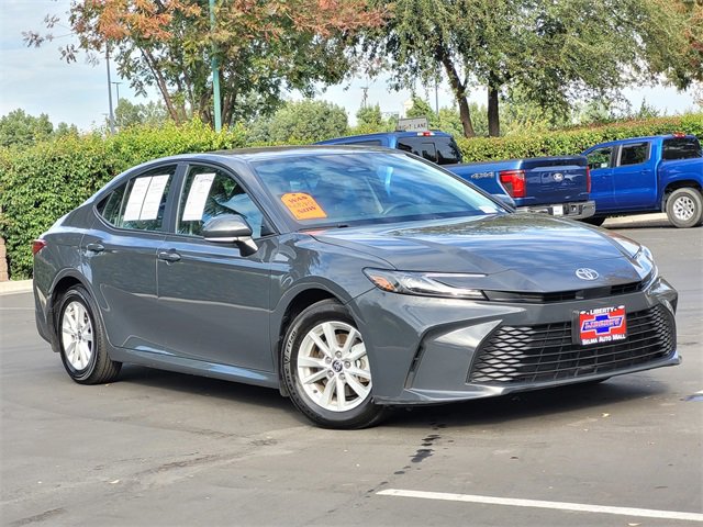 2025 Toyota Camry LE photo 2