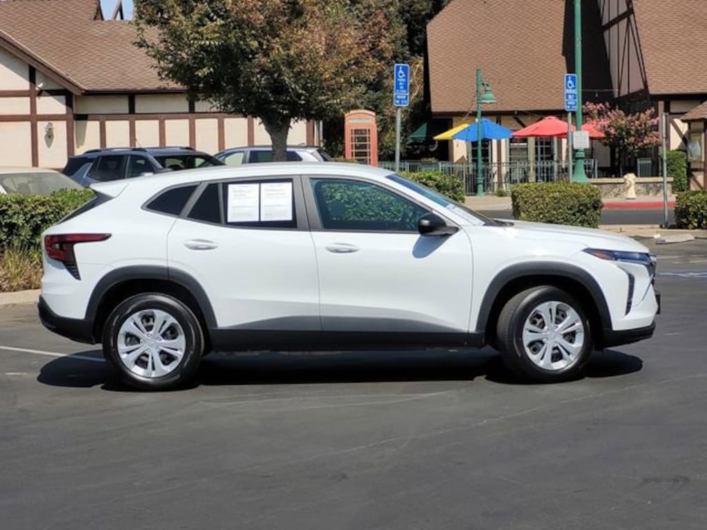 Used 2025 Chevrolet Trax LS SUV