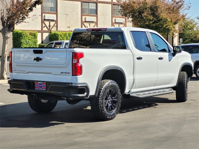 2026 Chevrolet Silverado 1500 ZR2 photo 4