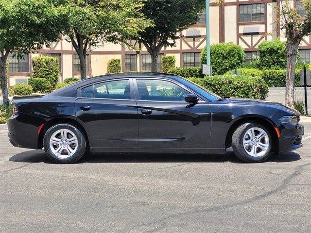 2022 Dodge Charger SXT photo 4
