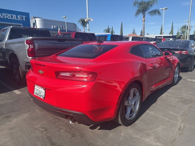 2017 Chevrolet Camaro 1LT photo 4