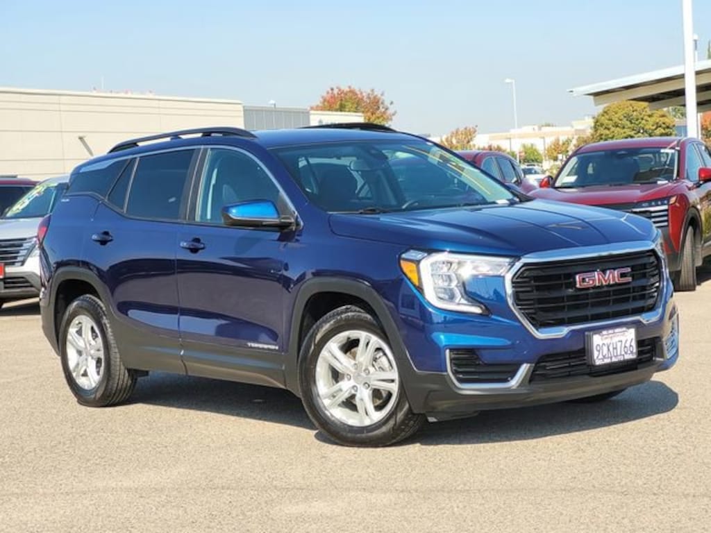 Used 2022 GMC Terrain SLE SUV