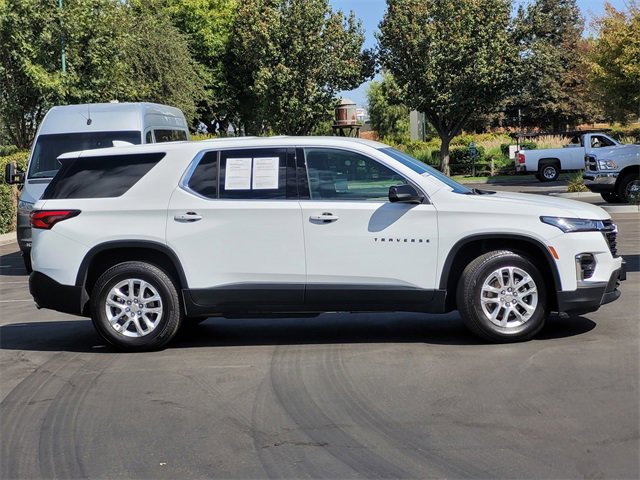 2022 Chevrolet Traverse LS photo 4