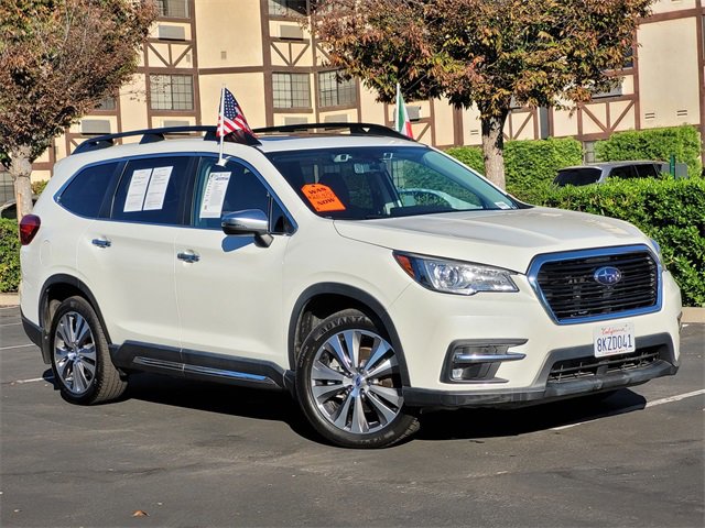 2019 Subaru Ascent Touring photo 2