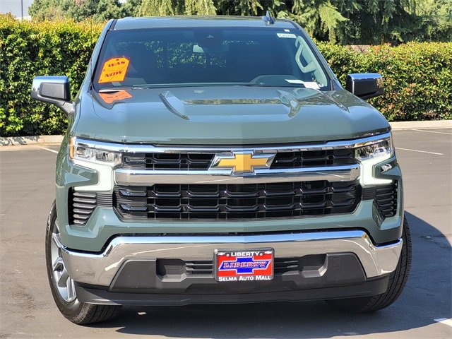 2026 Chevrolet Silverado 1500 LT photo 2