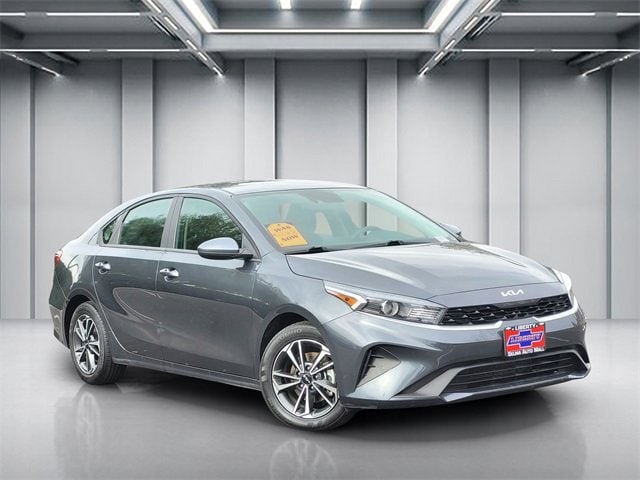 2024 Kia Forte LXS's photo