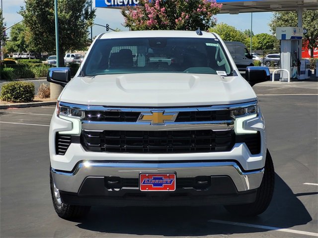 2025 Chevrolet Silverado 1500 LT photo 2