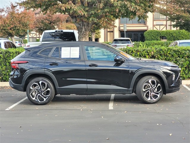 2024 Chevrolet Trax photo 3