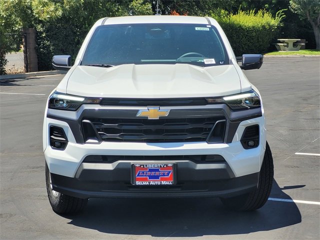 2025 Chevrolet Colorado Work Truck LT photo 2