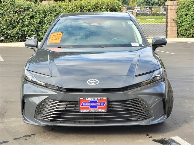 2025 Toyota Camry LE photo 3