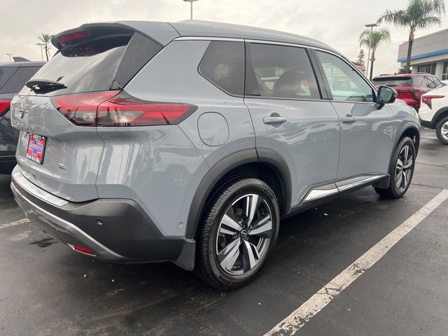 2022 Nissan Rogue SL photo 3