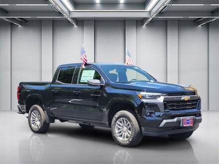 2025 Chevrolet Colorado WT/LT Truck
