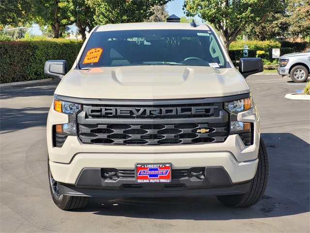 2026 Chevrolet Silverado 1500 Custom photo 2