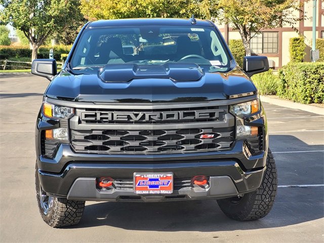 2026 Chevrolet Silverado 1500 Custom Trail Boss photo 2