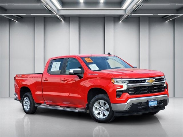 2024 Chevrolet Silverado 1500 LT's photo