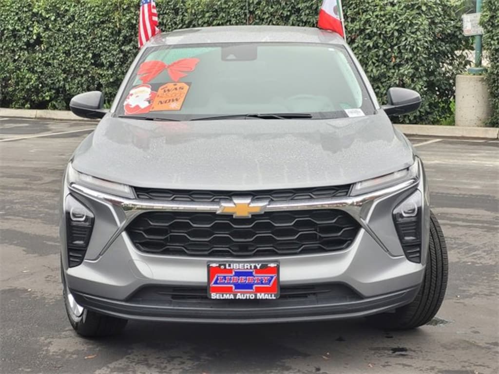 Used 2024 Chevrolet Trax LS SUV