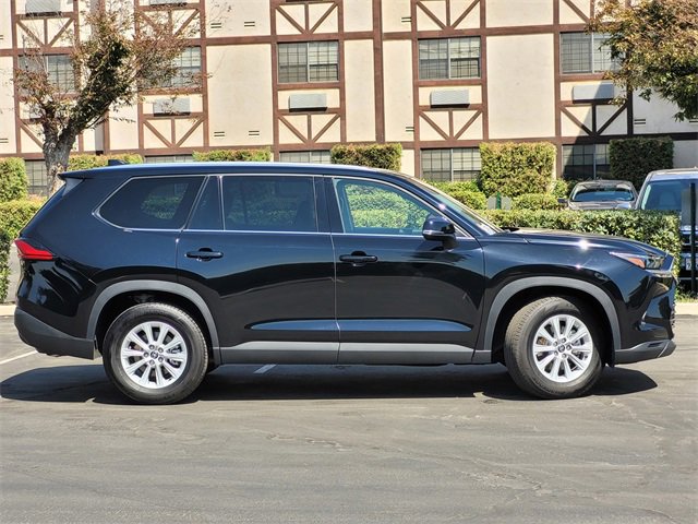 2024 Toyota Grand Highlander XLE photo 4