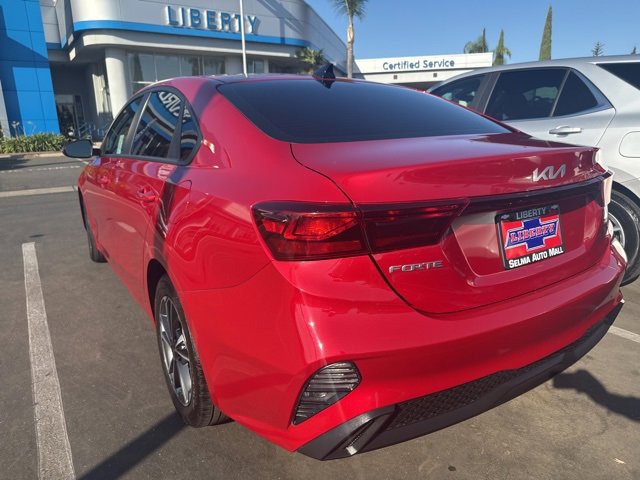 2023 Kia Forte LXS photo 3