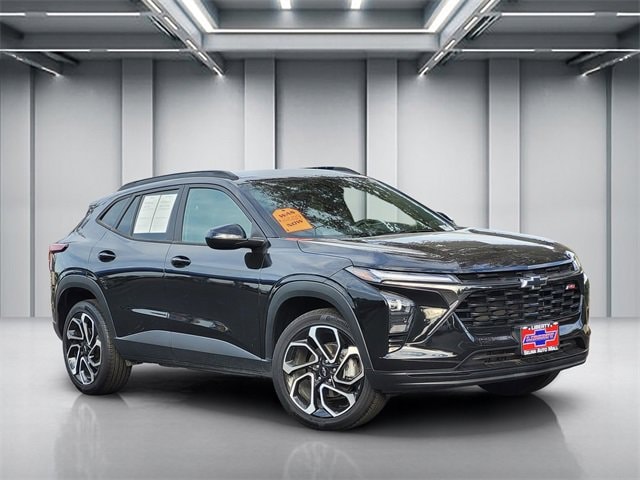 2024 Chevrolet Trax RS's photo