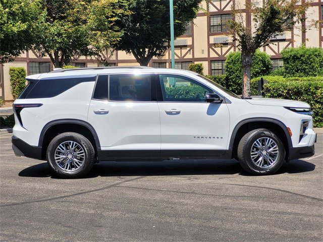 2024 Chevrolet Traverse photo 4