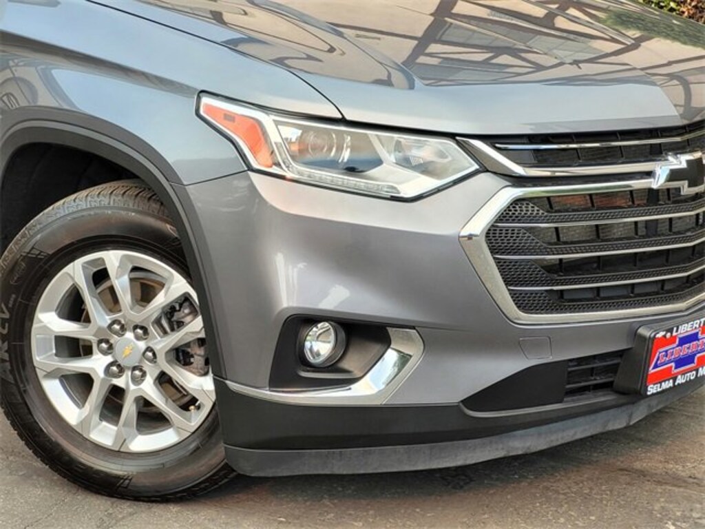 Used 2021 Chevrolet Traverse For Sale at Selma Auto Mall VIN 1GNERGKW1MJ121990