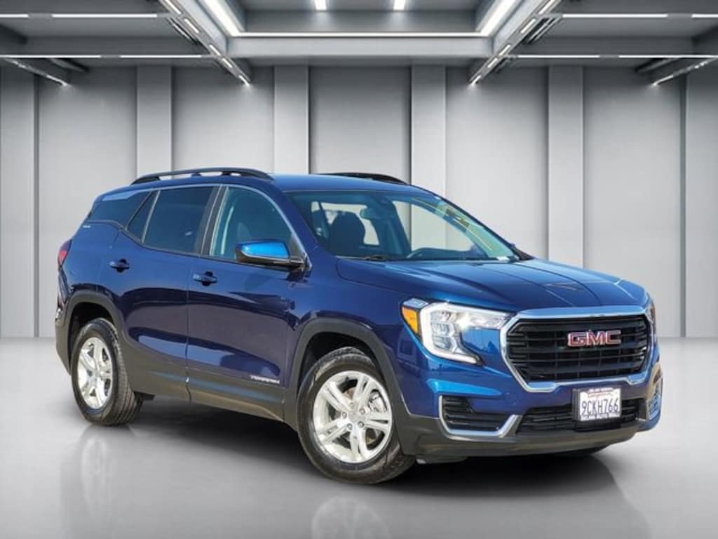 Used 2022 GMC Terrain SLE SUV