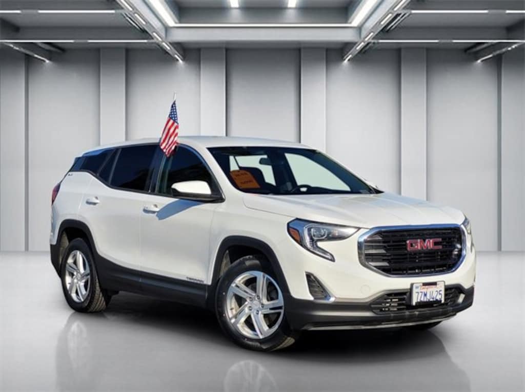 Used 2018 GMC Terrain SLE SUV
