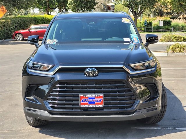 2024 Toyota Grand Highlander XLE photo 3