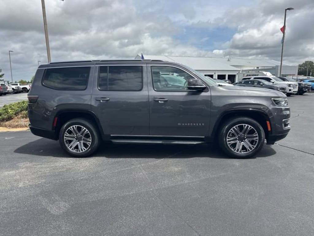 Used 2024 Jeep Wagoneer Series II