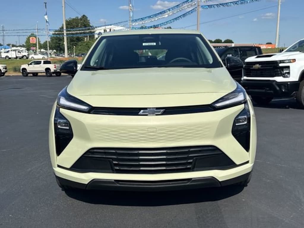 New 2027 Chevrolet Bolt LT SUV
