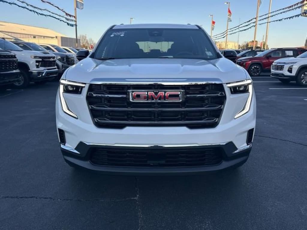 Used 2025 GMC Acadia Elevation SUV