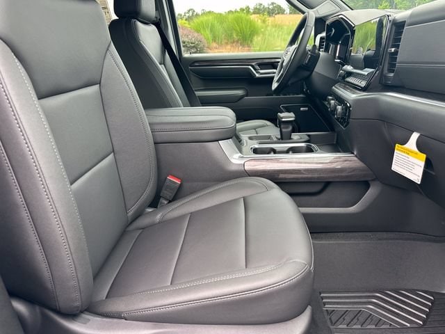 2026 Chevrolet Silverado 1500 LTZ - Photo 13