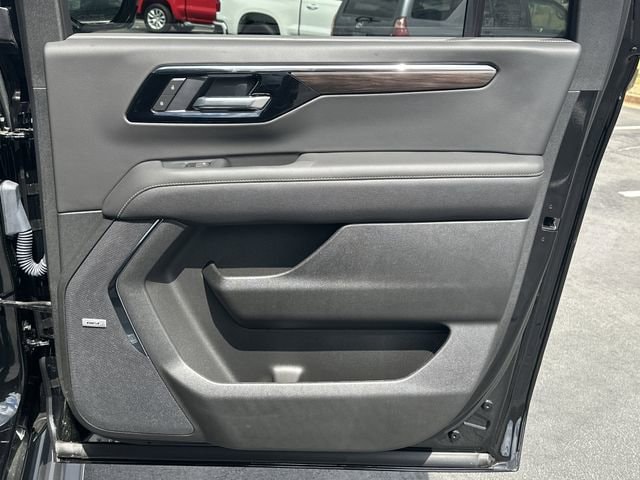 2026 Chevrolet Suburban High Country - Photo 16