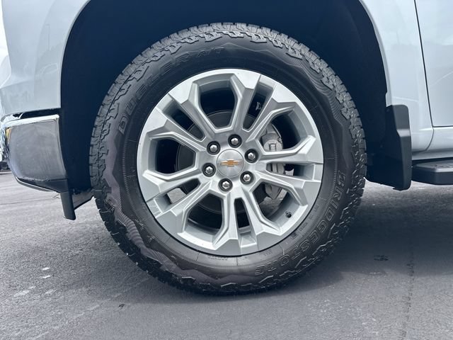 2026 Chevrolet Silverado 1500 LTZ - Photo 11