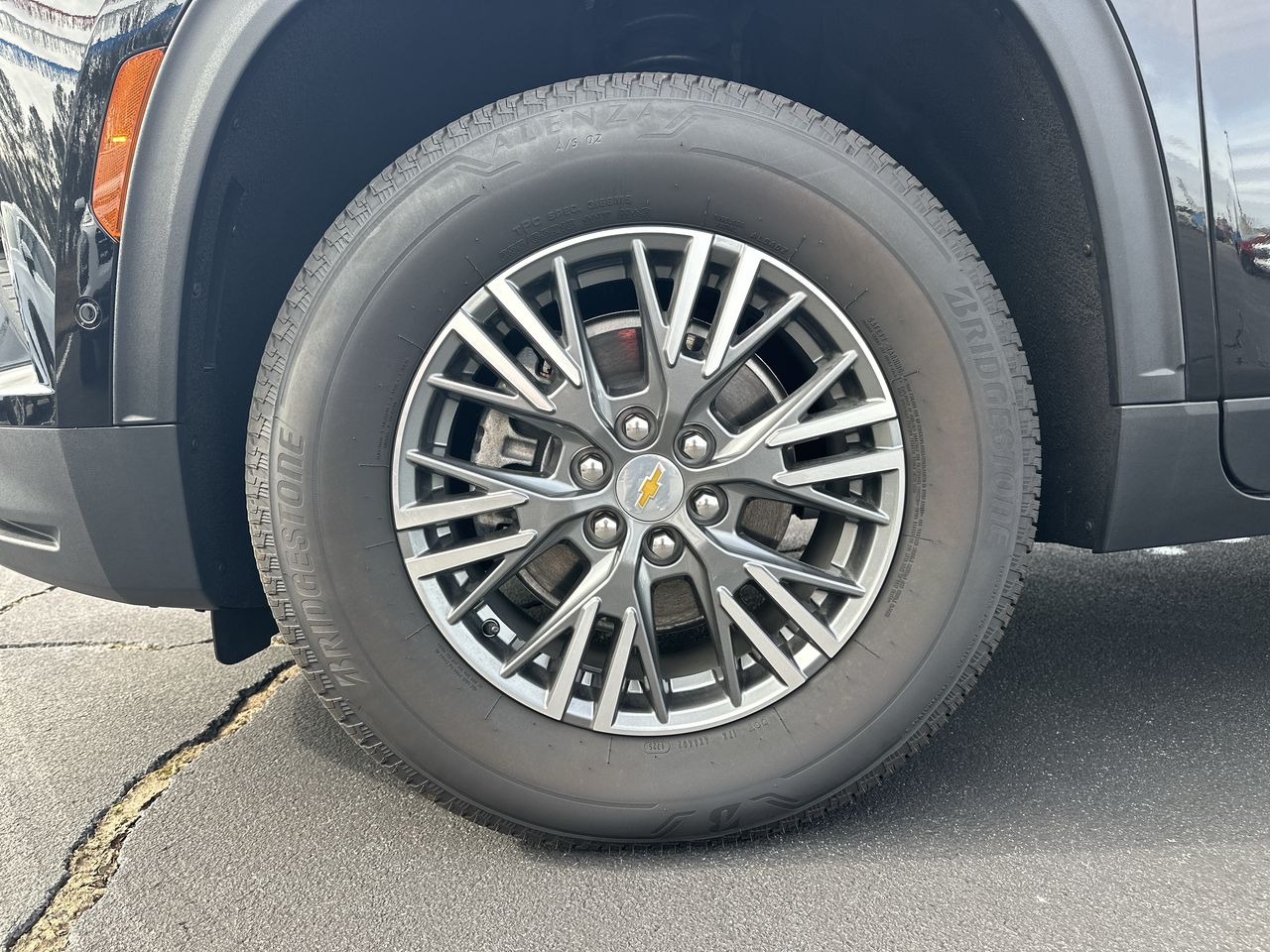 2025 Chevrolet Traverse LT - Photo 33