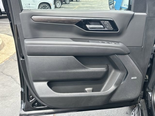 2026 Chevrolet Suburban High Country - Photo 10