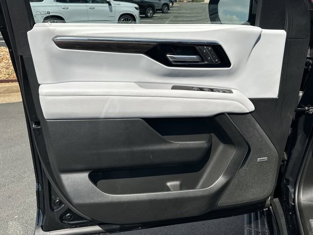2025 Chevrolet Tahoe Premier - Photo 10