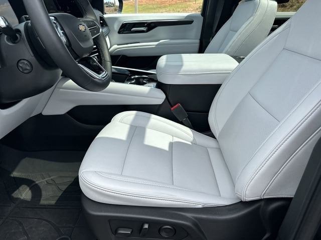 2025 Chevrolet Tahoe Premier - Photo 9