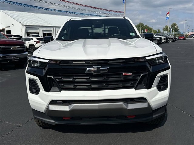 2023 Chevrolet Colorado Z71 photo 3